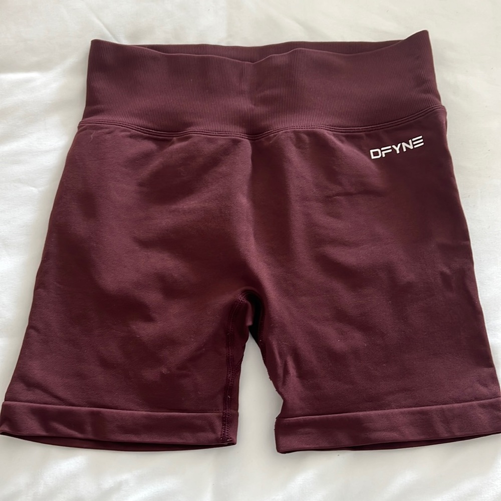 DFYNE 4.5” shorts